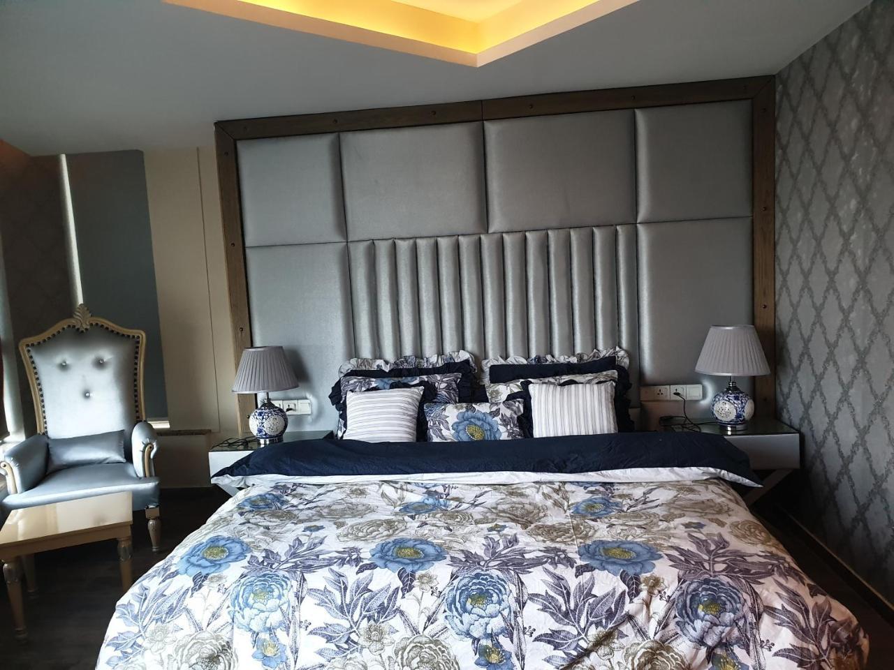 Royal Residencia Centaurus Apartment Islamabad Ngoại thất bức ảnh