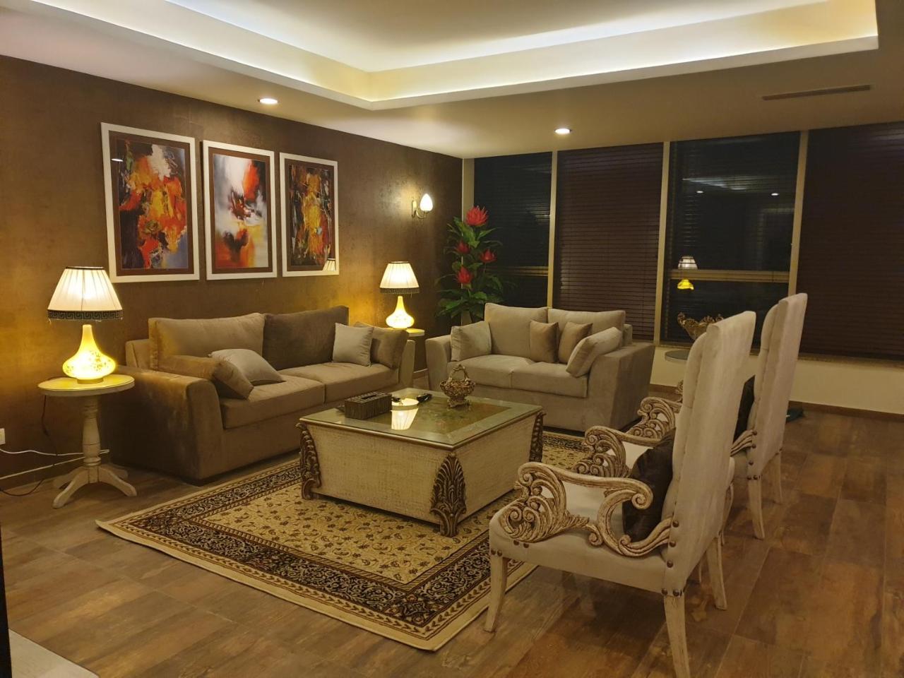 Royal Residencia Centaurus Apartment Islamabad Ngoại thất bức ảnh