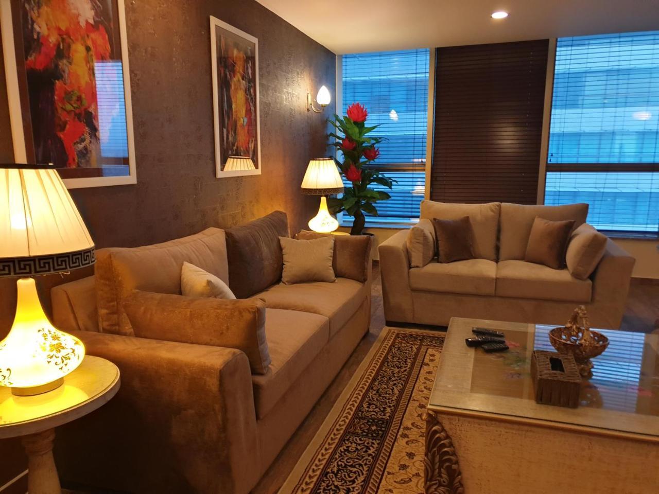 Royal Residencia Centaurus Apartment Islamabad Ngoại thất bức ảnh