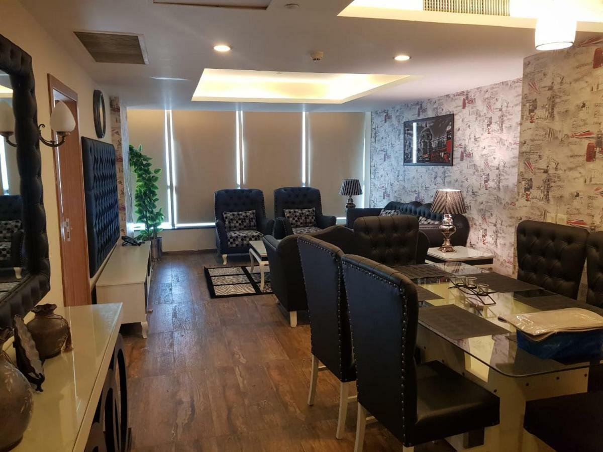 Royal Residencia Centaurus Apartment Islamabad Ngoại thất bức ảnh